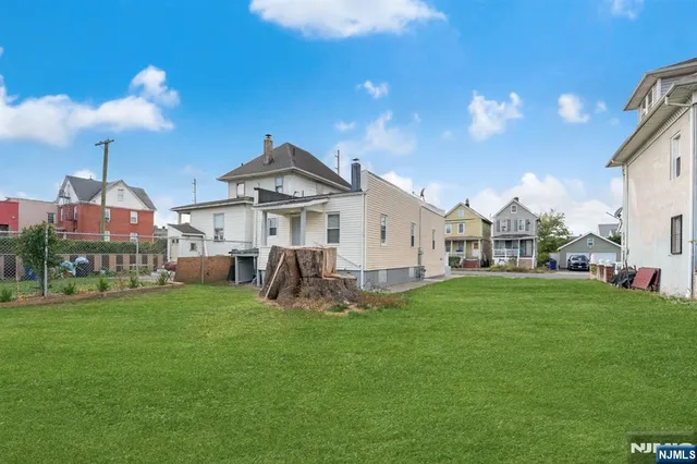 $380,000 | 52 South State Street, Hackensack, NJ 07601