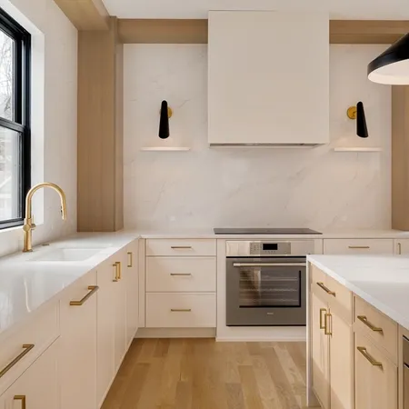 $1,528,888 | 17 South Waverly Street, Unit 1, Boston, MA 02135