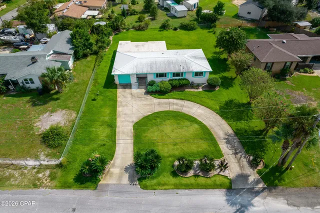 $2,200 | 4736 Sunset Drive, Panama City, FL 32404