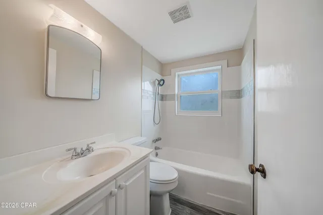 $2,200 | 4736 Sunset Drive, Panama City, FL 32404