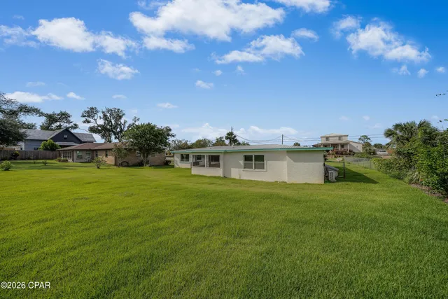 $2,200 | 4736 Sunset Drive, Panama City, FL 32404
