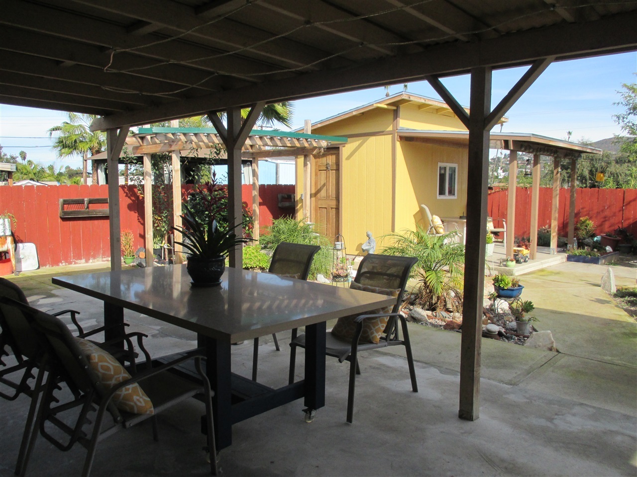 941 Rangeview Street Spring Valley, CA 91977 - Photo 3 of 16 Gallery Image 3