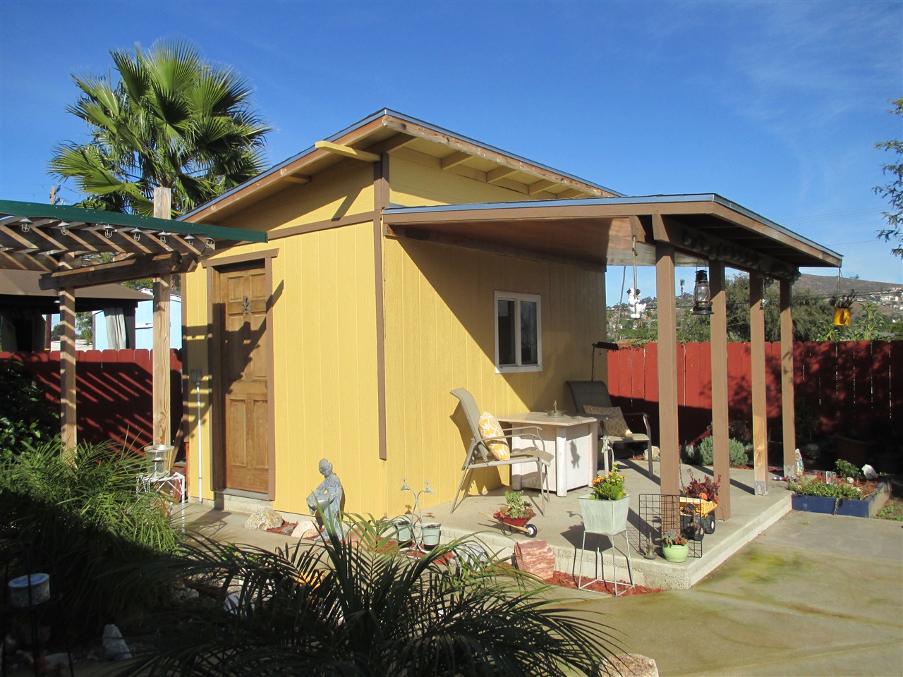 941 Rangeview Street Spring Valley, CA 91977 - Photo 4 of 16 Gallery Image 4