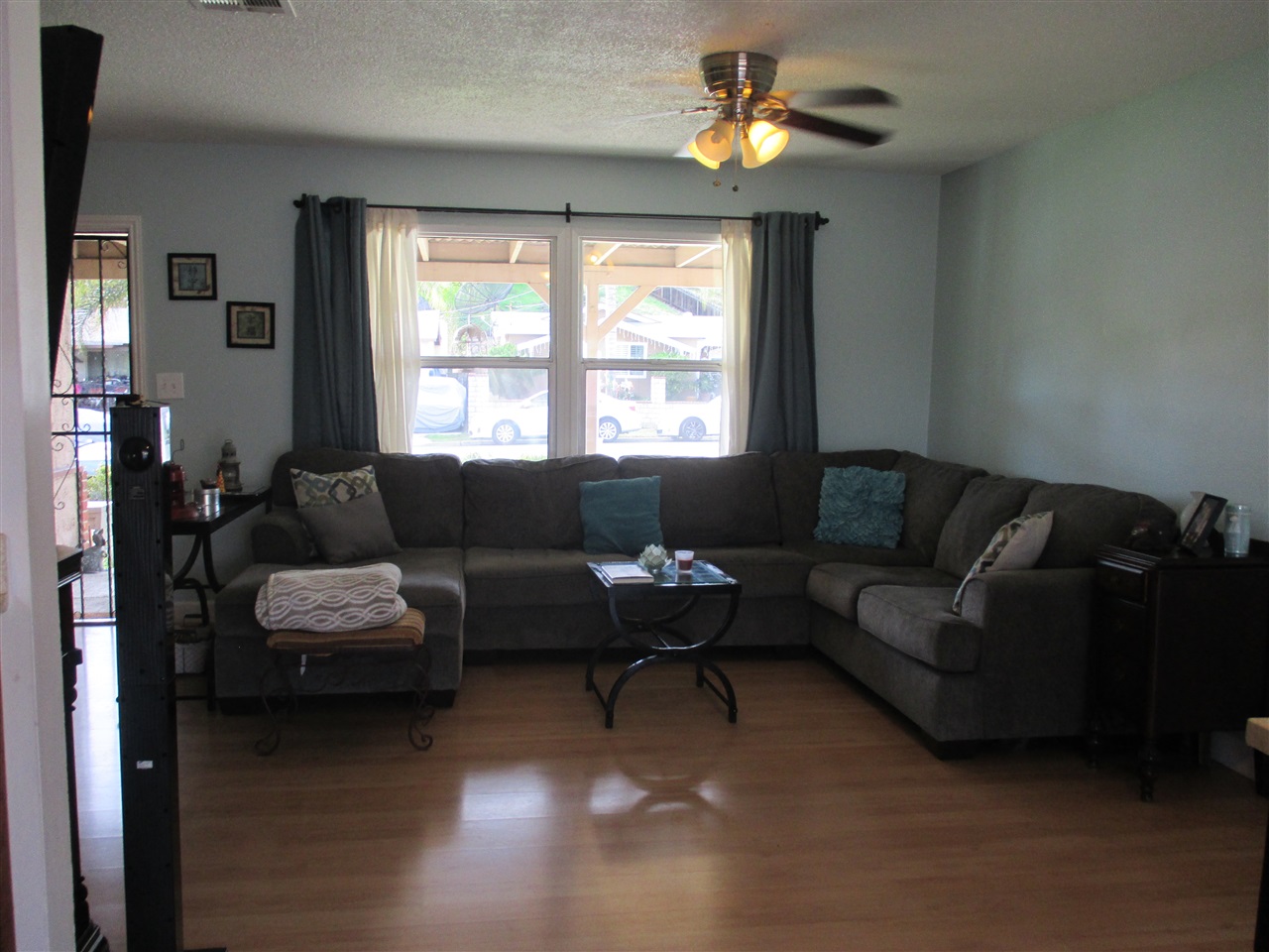 941 Rangeview Street Spring Valley, CA 91977 - Photo 8 of 16 Gallery Image 8