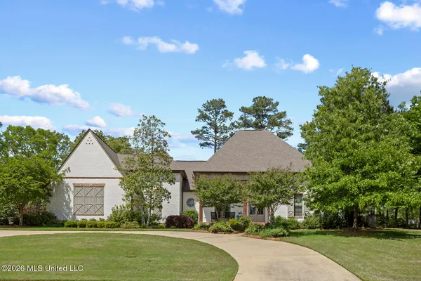 $1,197,000 | 260 Hidden Oaks Drive, Ridgeland, MS 39157