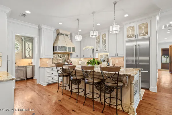 $1,197,000 | 260 Hidden Oaks Drive, Ridgeland, MS 39157
