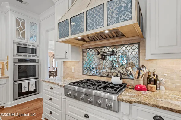 $1,197,000 | 260 Hidden Oaks Drive, Ridgeland, MS 39157