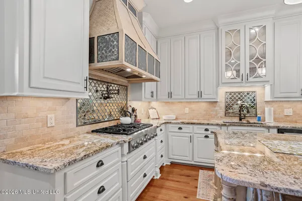 $1,197,000 | 260 Hidden Oaks Drive, Ridgeland, MS 39157