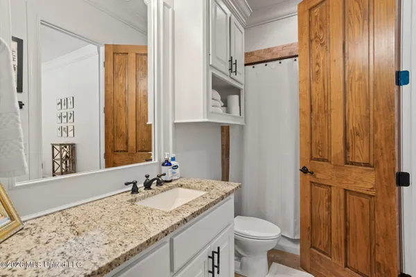 $1,197,000 | 260 Hidden Oaks Drive, Ridgeland, MS 39157