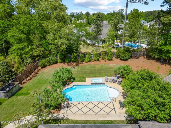 $1,197,000 | 260 Hidden Oaks Drive, Ridgeland, MS 39157