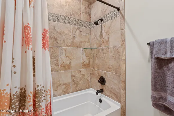 $1,197,000 | 260 Hidden Oaks Drive, Ridgeland, MS 39157