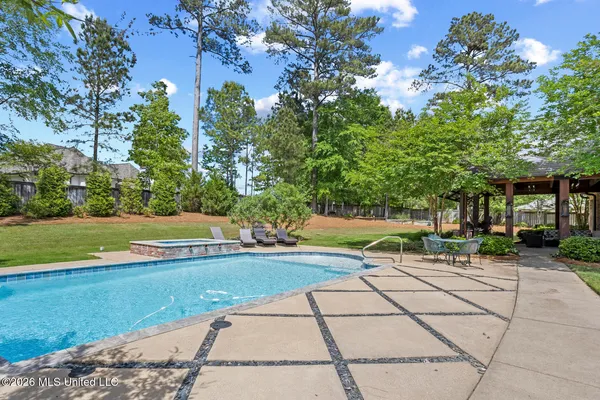 $1,197,000 | 260 Hidden Oaks Drive, Ridgeland, MS 39157