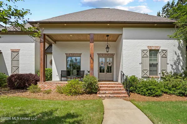 $1,197,000 | 260 Hidden Oaks Drive, Ridgeland, MS 39157