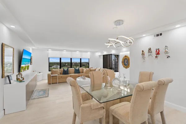 $435,000 | 7209 Promenade Drive, Unit 802, Boca Raton, FL 33433