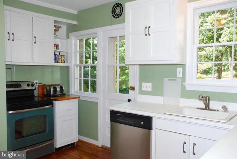 10212 Sutherland Road Silver Spring, MD 20901 - Photo 14 of 21 kitchen with new appliances