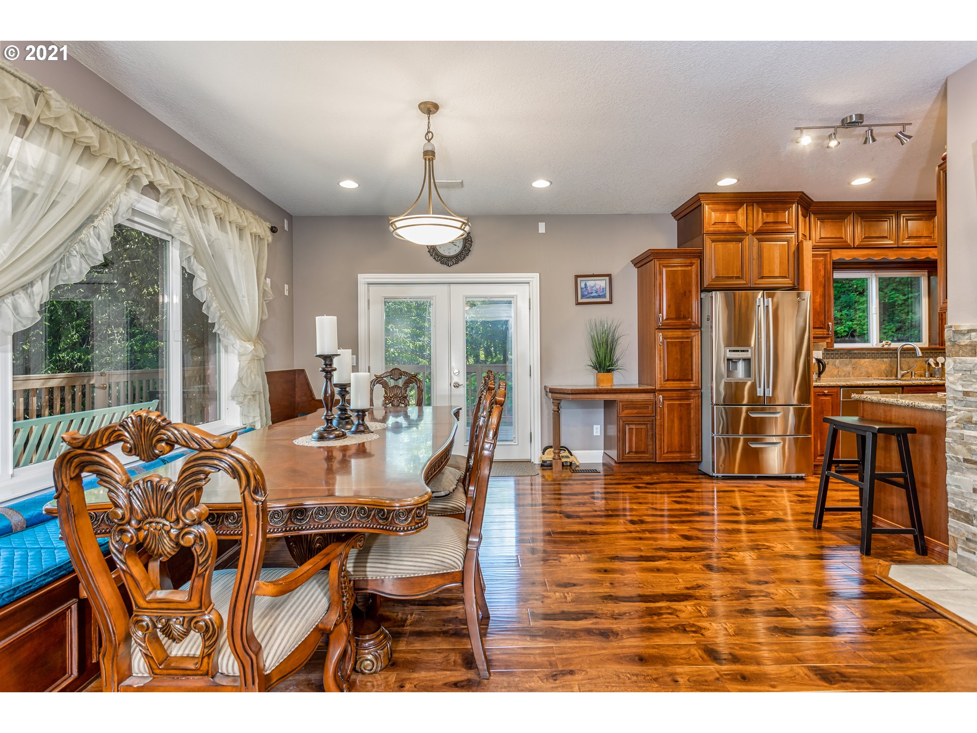 15383 South Graves Road Mulino, OR 97042 - Photo 3 of 32 Dining Room
