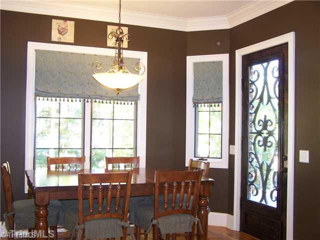 8522 Rosedale Drive Oak Ridge, NC 27310 - Photo 10 of 16 Kitchen. Breakfast area. Seating for 6