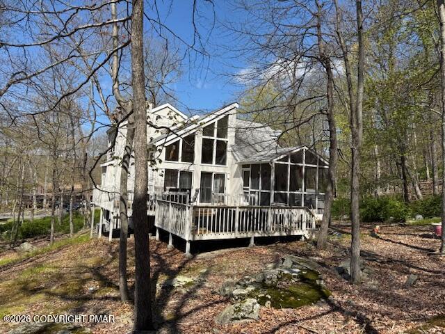 197 Radcliff Road Bushkill, PA 18324 - Photo 2 of 28 IMG_5248