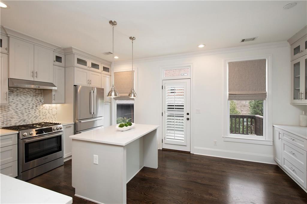 545 Canton Walk Roswell, GA 30075 - Photo 26 of 58