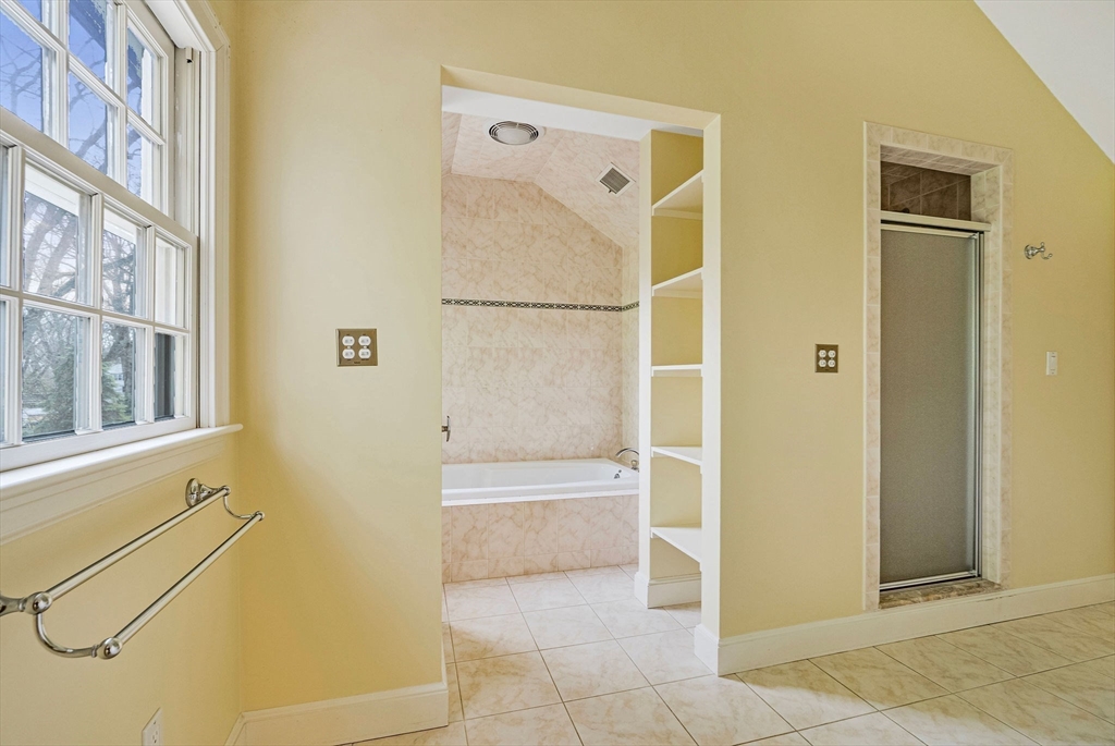 11 Wachusett Road Wellesley, MA 02481 - Photo 21 of 37