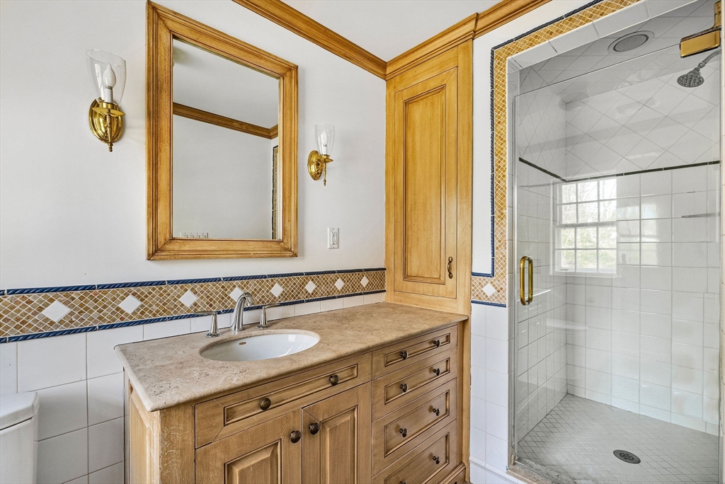 11 Wachusett Road Wellesley, MA 02481 - Photo 29 of 37