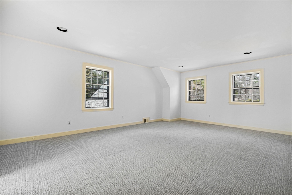 11 Wachusett Road Wellesley, MA 02481 - Photo 30 of 37