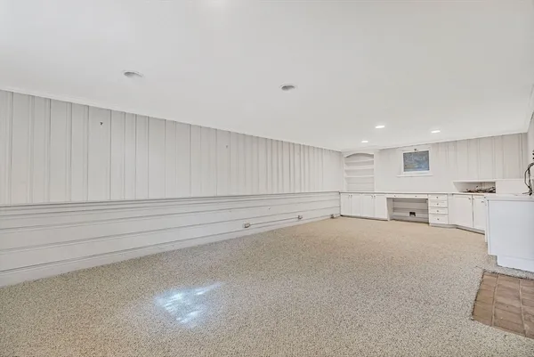 $12,500 | 11 Wachusett Road, Wellesley, MA 02481