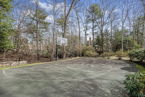 $12,500 | 11 Wachusett Road, Wellesley, MA 02481