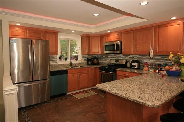 135 Heineberg Road Burlington, VT 05408 - Photo 7 of 39