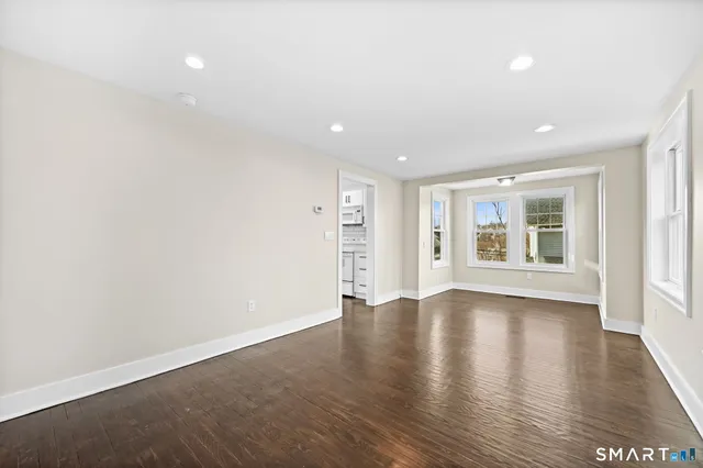 $4,000 | 2 Sherman Avenue, Unit COTTAGE, Greenwich, CT 06830