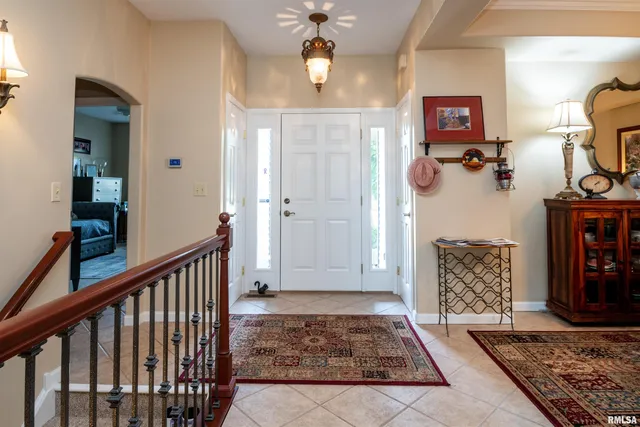 $297,500 | 403 Prairie Springs Drive, Chillicothe, IL 61523