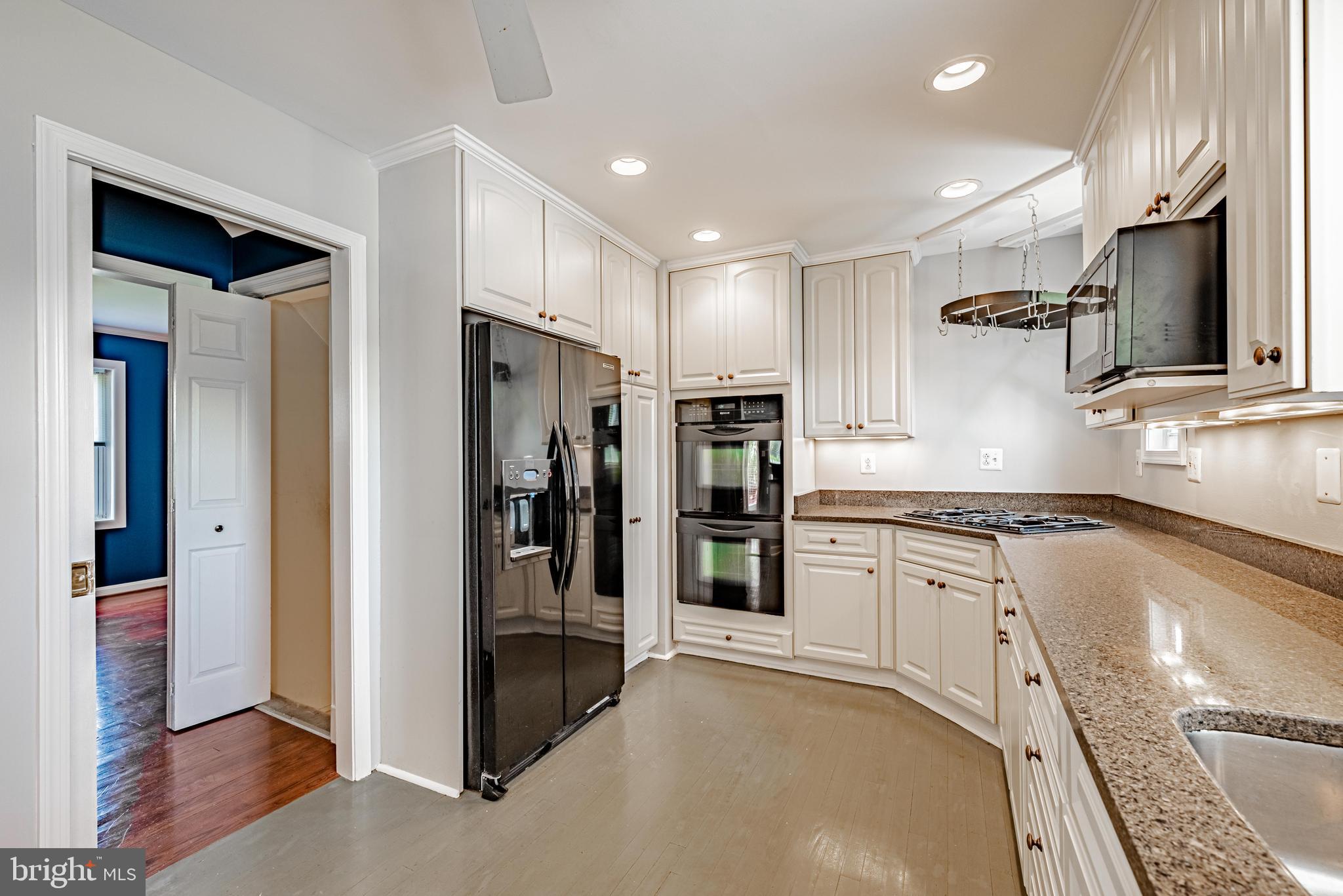 1509 Moffet Road Silver Spring, MD 20903 - Photo 12 of 44