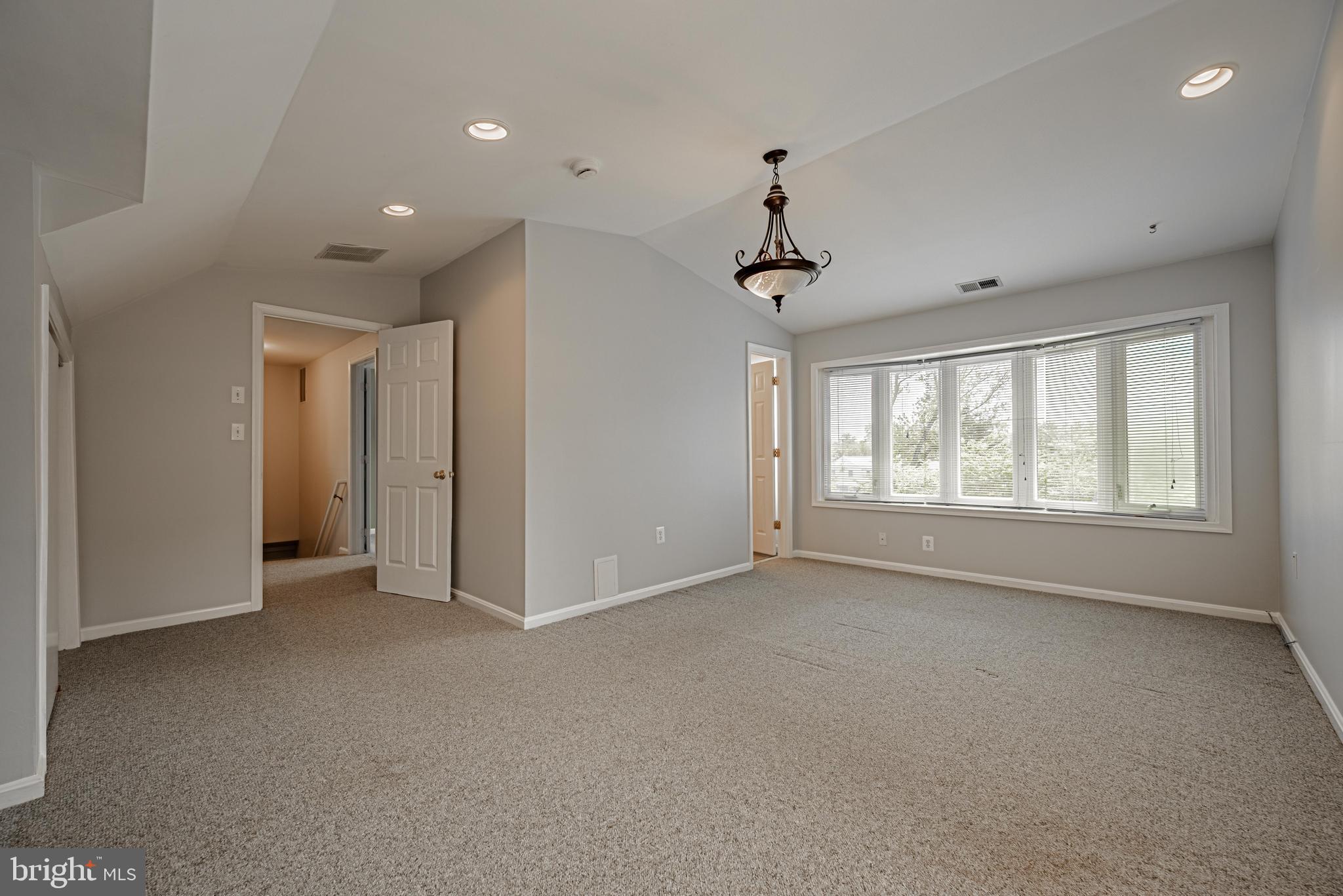 1509 Moffet Road Silver Spring, MD 20903 - Photo 20 of 44