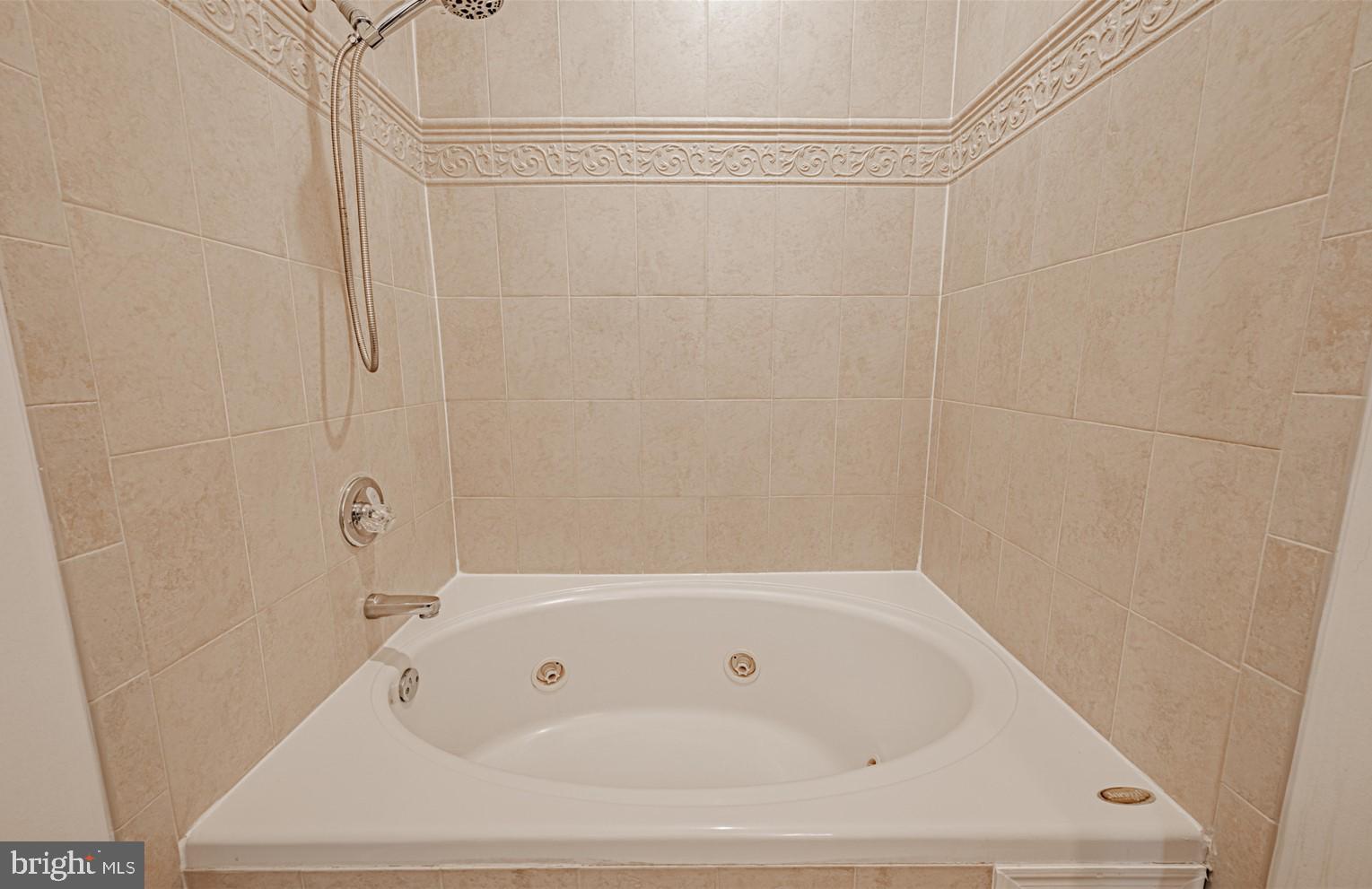 1509 Moffet Road Silver Spring, MD 20903 - Photo 25 of 44