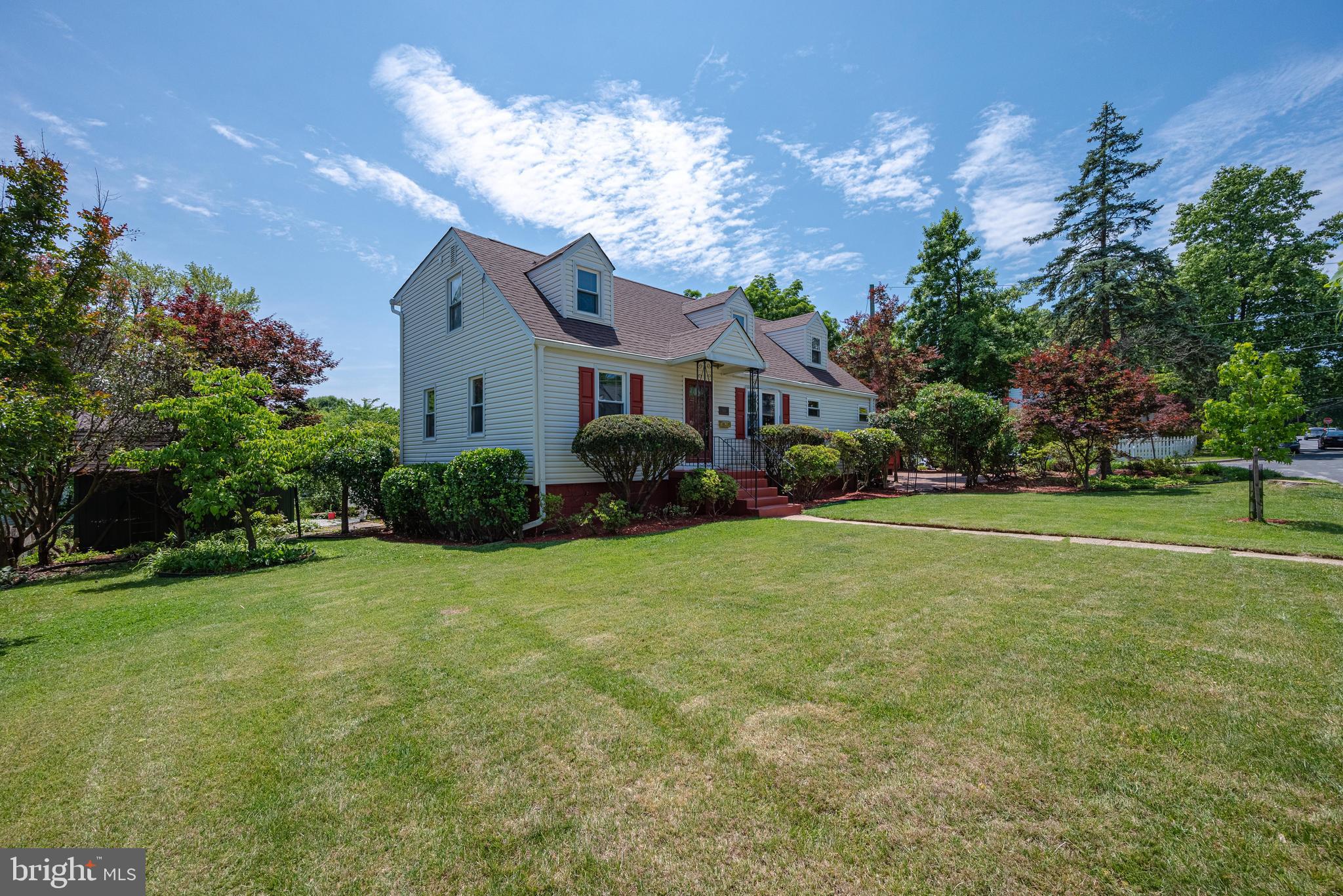 1509 Moffet Road Silver Spring, MD 20903 - Photo 3 of 44