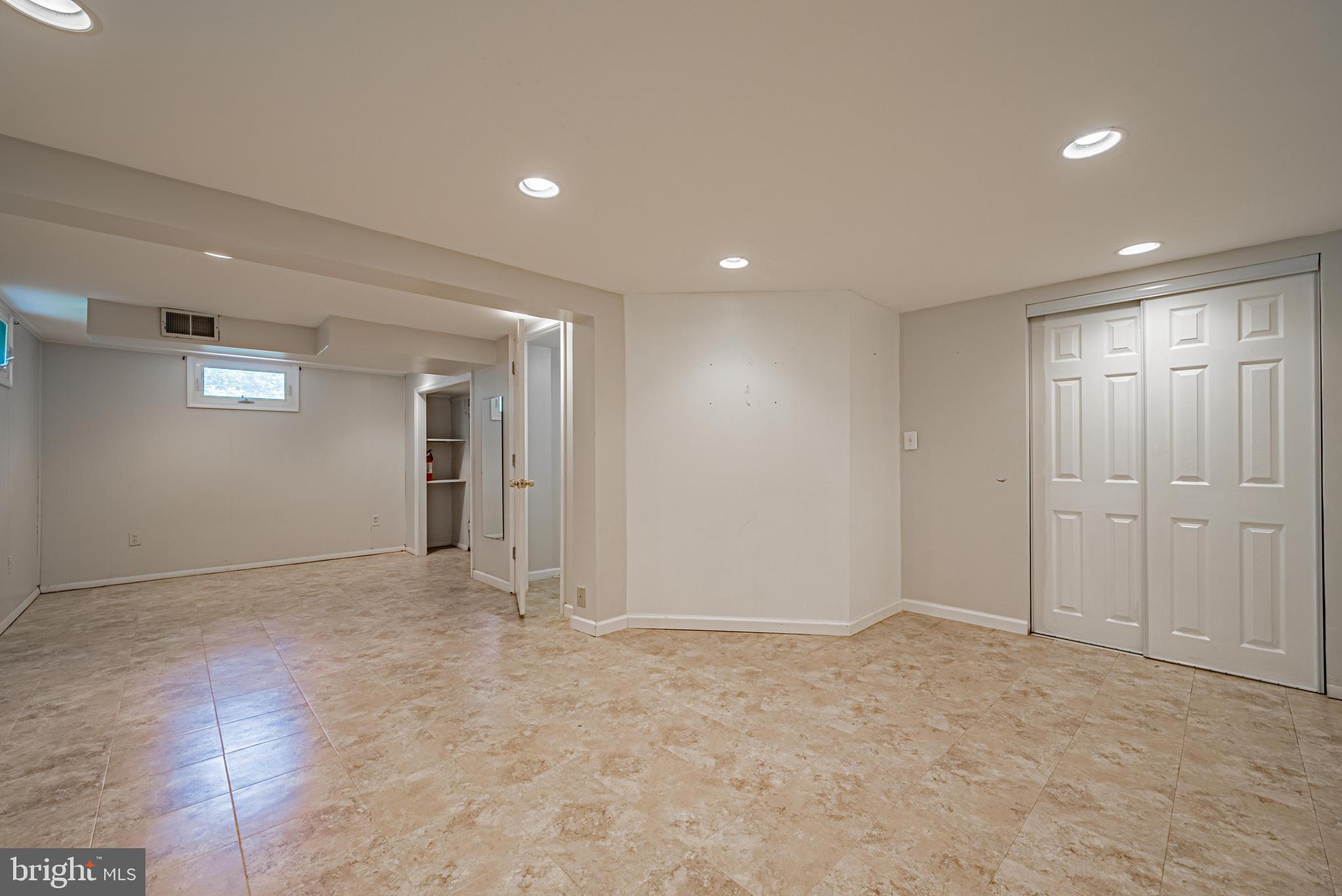 1509 Moffet Road Silver Spring, MD 20903 - Photo 32 of 44