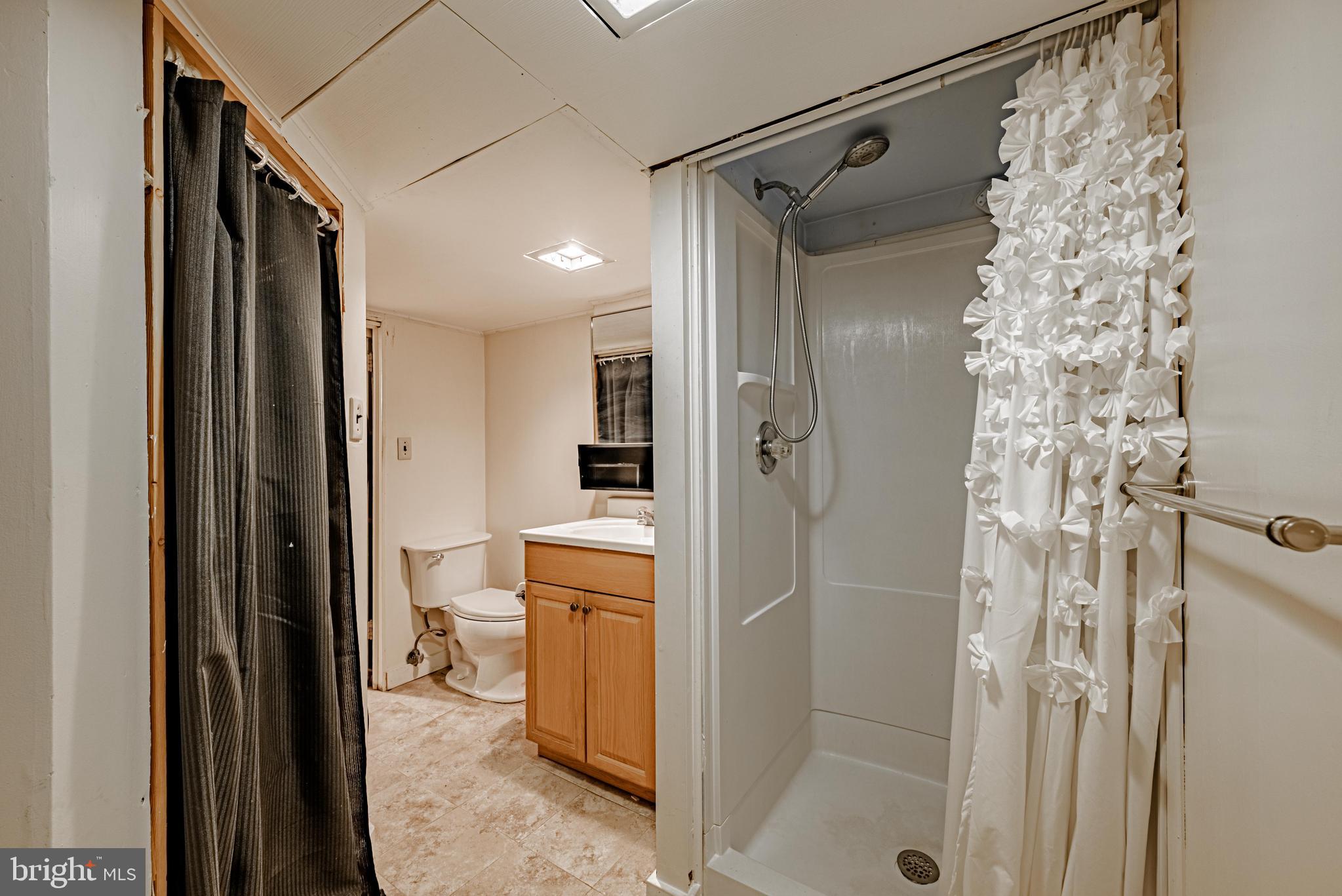 1509 Moffet Road Silver Spring, MD 20903 - Photo 36 of 44