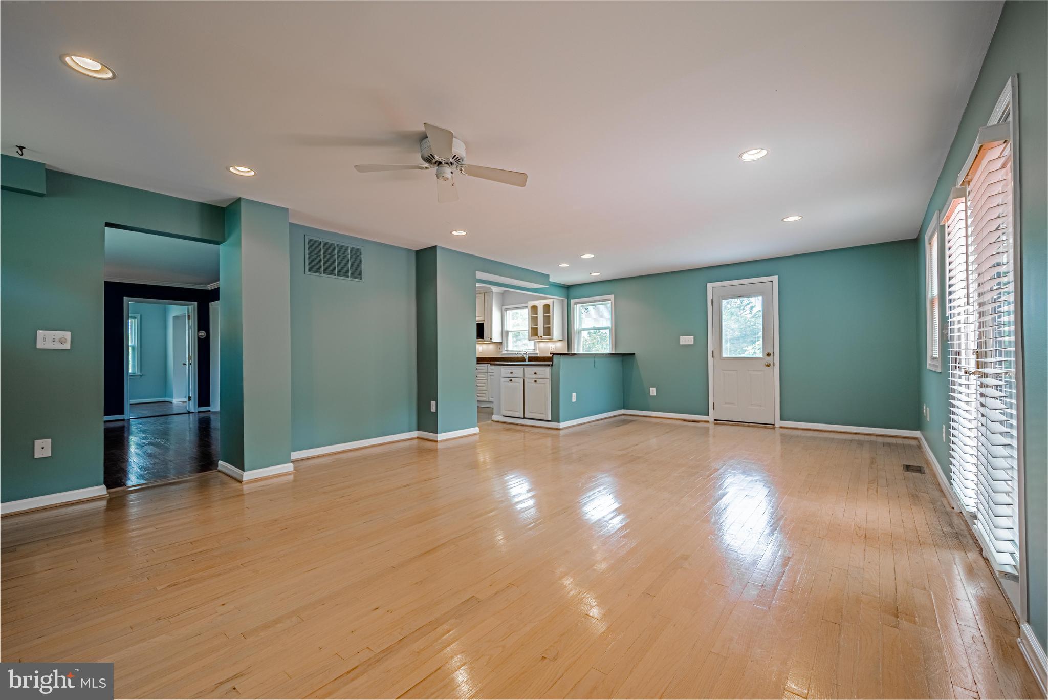 1509 Moffet Road Silver Spring, MD 20903 - Photo 8 of 44