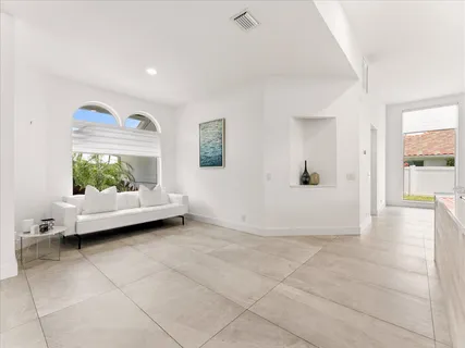 $2,995,000 | 1002 Lake Shore Drive, Delray Beach, FL 33444