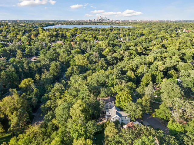 $998,000 | 5324 Russell Avenue South, Minneapolis, MN 55410