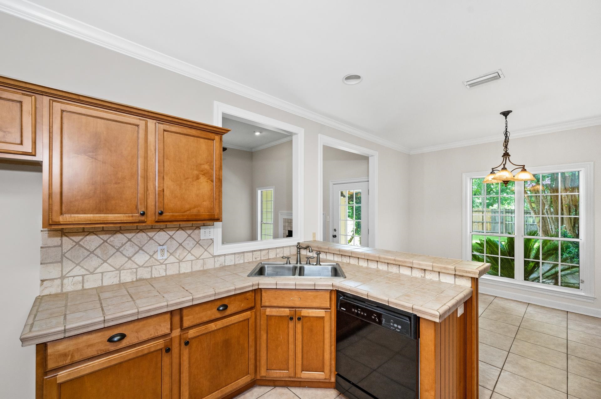 204 Oxford Way Foley, AL 36535 - Photo 15 of 49
