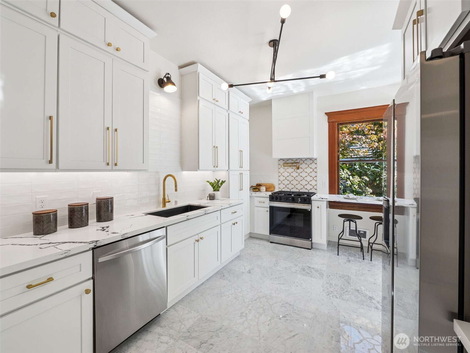 908 North K Street Tacoma, WA 98403 - Photo 3 of 36