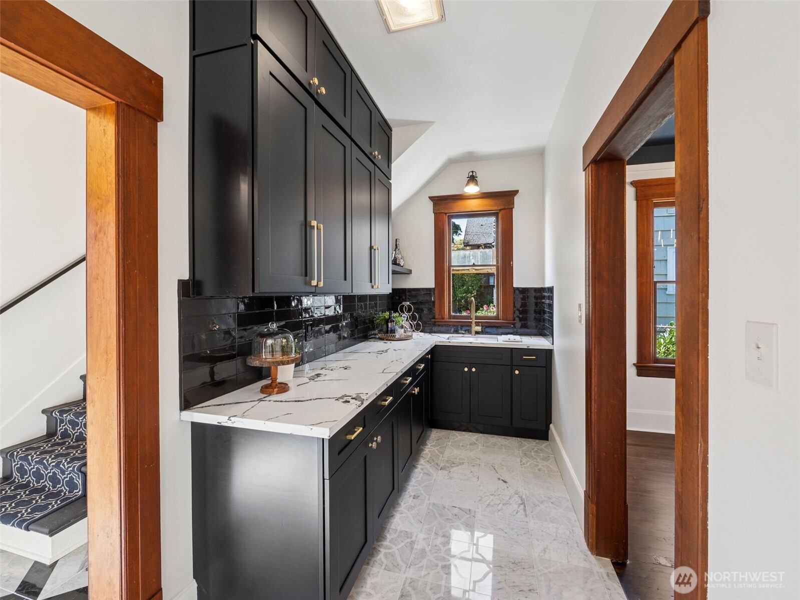 908 North K Street Tacoma, WA 98403 - Photo 5 of 36