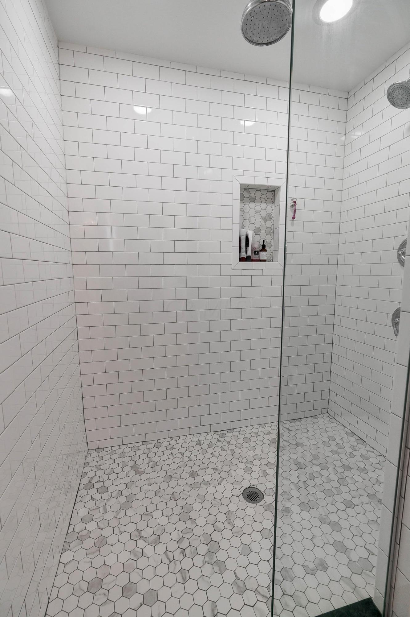 2259 Dorset Road Columbus, OH 43221 - Photo 20 of 32