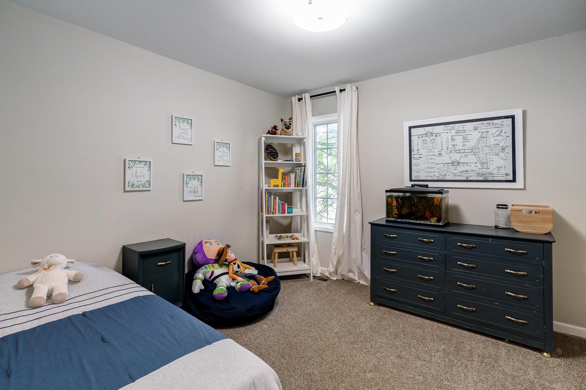2259 Dorset Road Columbus, OH 43221 - Photo 24 of 32
