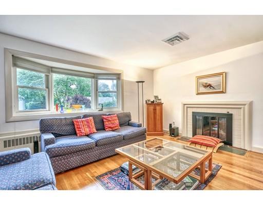 30 Helene Road Newton, MA 02468 - Photo 6 of 27 Gallery Image 6