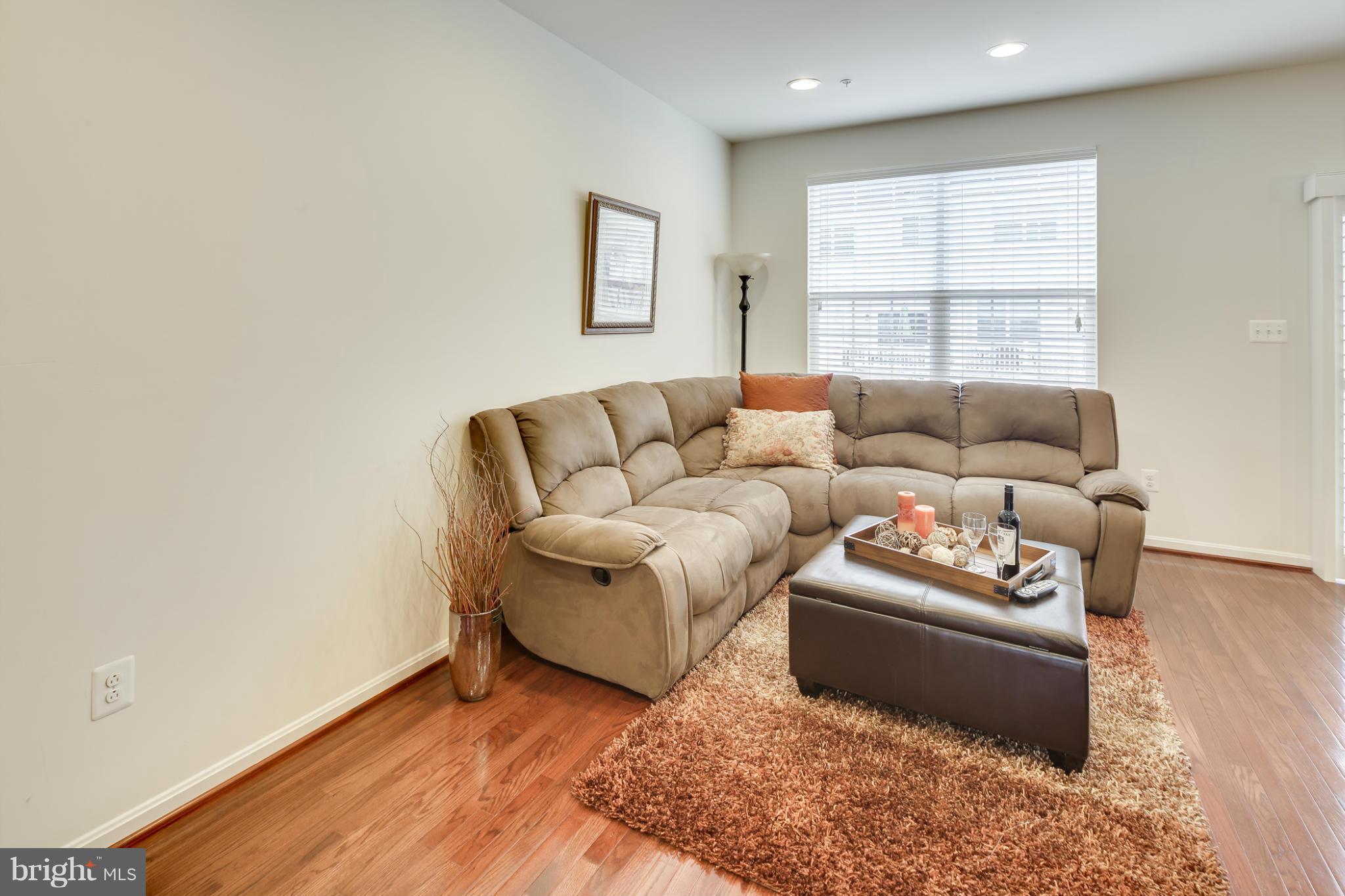 7945 Silver Oak Road Hanover, MD 21076 - Photo 10 of 30 Living Room