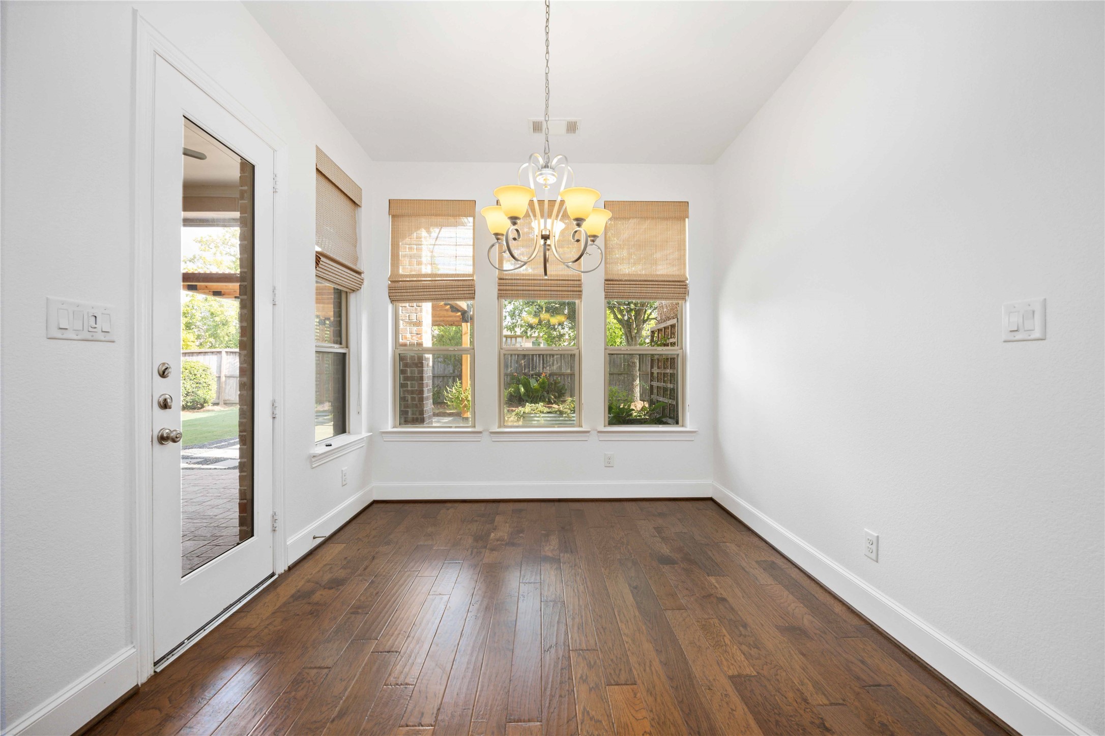 4110 Clover Ridge Lane Sugar Land, TX 77479 - Photo 19 of 29