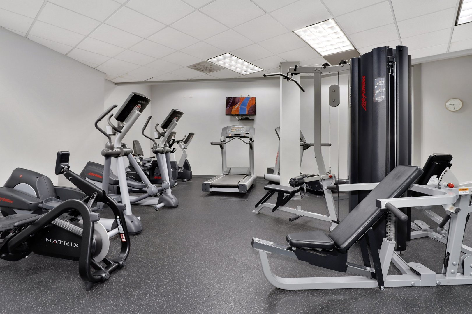 1910 South State Street, Unit 303 Chicago, IL 60616 - Photo 16 of 19 a view of a room with gym equipment