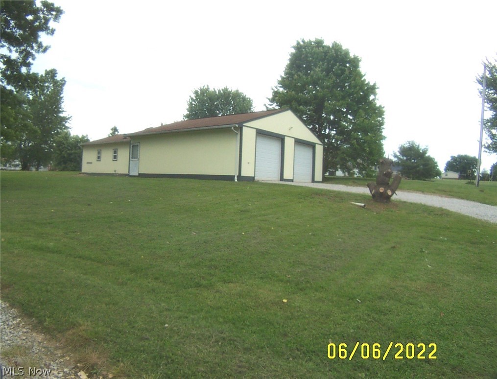 27036 Center Road Beloit, OH 44609 - Photo 8 of 26 GARAGE AND WORKSHOP
